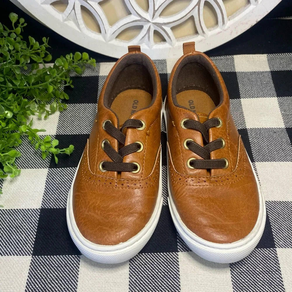 Old Navy Brown slip on Toddler Shoes‎ Excellent condition